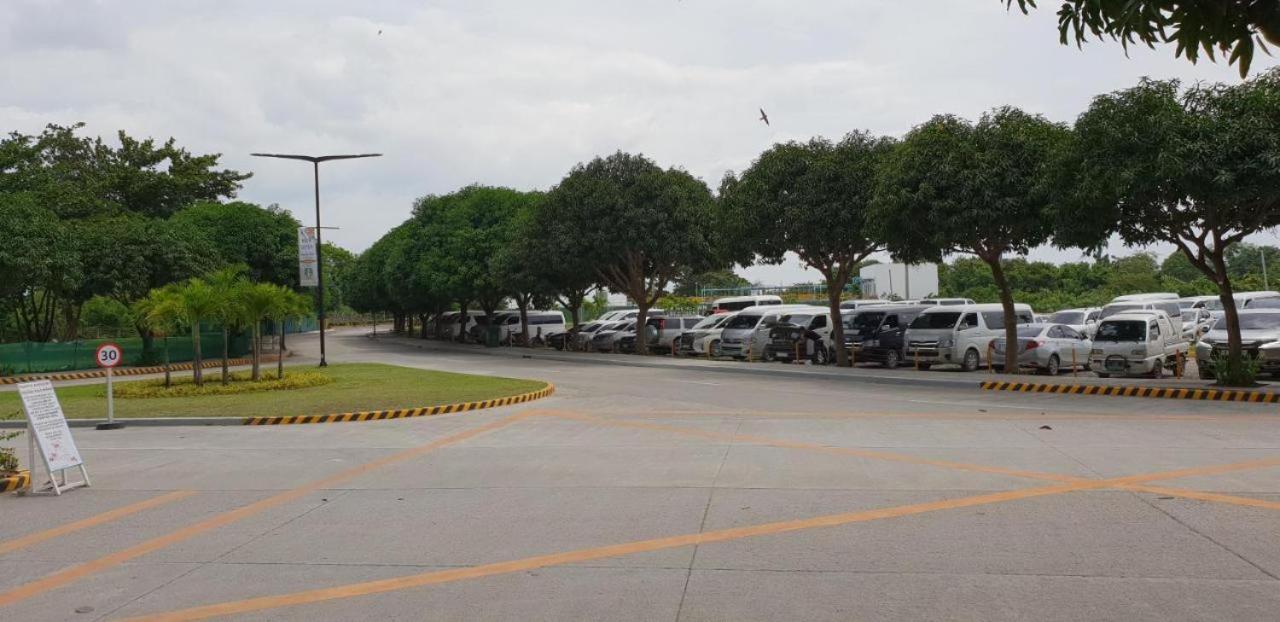 Mactan Newtown Condo With Pool Access Lapu-Lapu City Zewnętrze zdjęcie