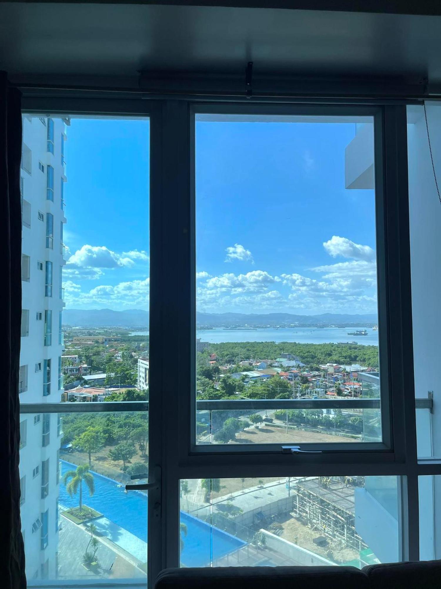Mactan Newtown Condo With Pool Access Lapu-Lapu City Zewnętrze zdjęcie